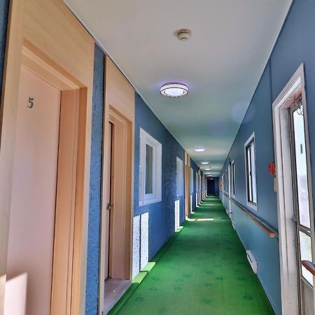 Bestliving Motel Washago Экстерьер фото