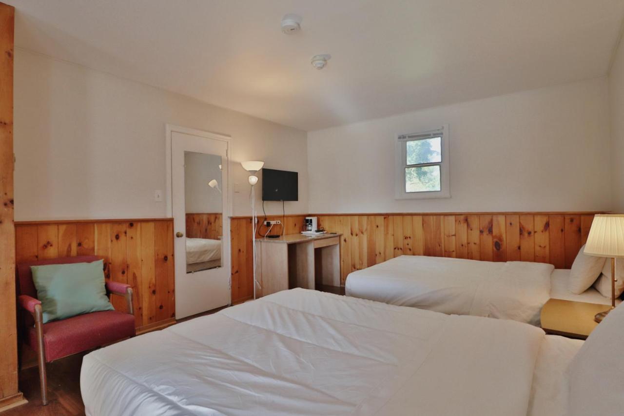 Bestliving Motel Washago Экстерьер фото